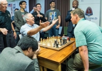В Сент-Луисе (США) завершился очередной супертурнир, Кубок Синкфилда, в котором участвовало десять сильнейших гроссмейстеров мира
