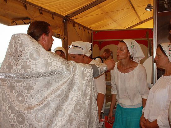 В Евпатории открылась православная выставка-ярмарка «С любовью из Беларуси»