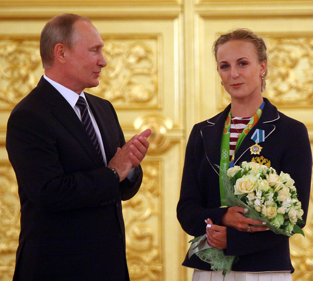 Олимпийцев торжественно наградили в Кремле за победы в Рио