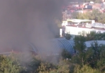 Жертвами крупного пожара на типографском складе на северо-востоке Москвы, по разным данным, стали 17 человек