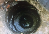 Старинный резервуар с нефтепродуктами случайно обнаружили вчера в самом центре Москвы