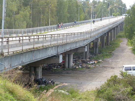 Торжественное начало реконструкции Гоголевского моста в Петрозаводске украсили собой большие начальники федерального уровня