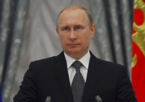 Президент РФ Владимир Путин в интервью Bloomberg пояснил свои слова о чрезмерном укреплении рубля, рассказал о взаимоотношениях с Центробанком, а также прокомментировал решение правительства заменить дополнительную индексацию пенсий разовой выплатой
