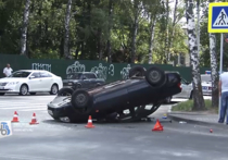 Страшная авария произошла сегодня утром, 7 сентября, на перекрестке улиц Школьная и Кавказская Курска