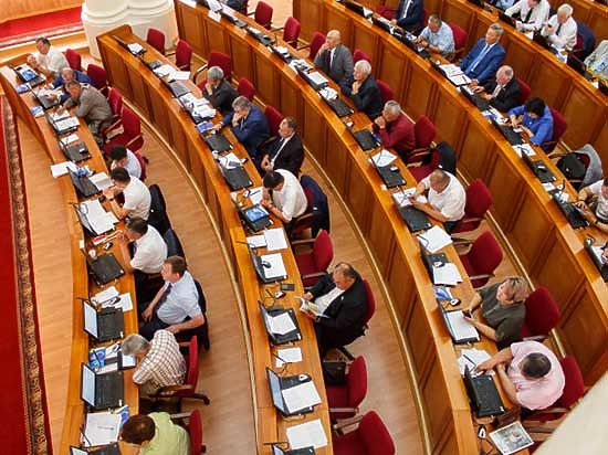 Внеочередная сессии НХ РБ определилась, куда потратить поступивший в республику миллиард рублей