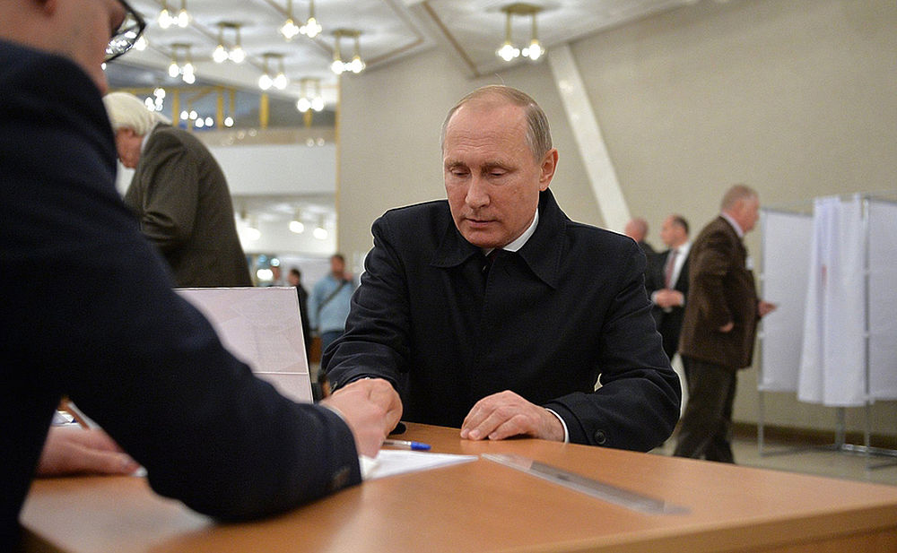 Путин пошутил, голосуя на выборах Госдумы