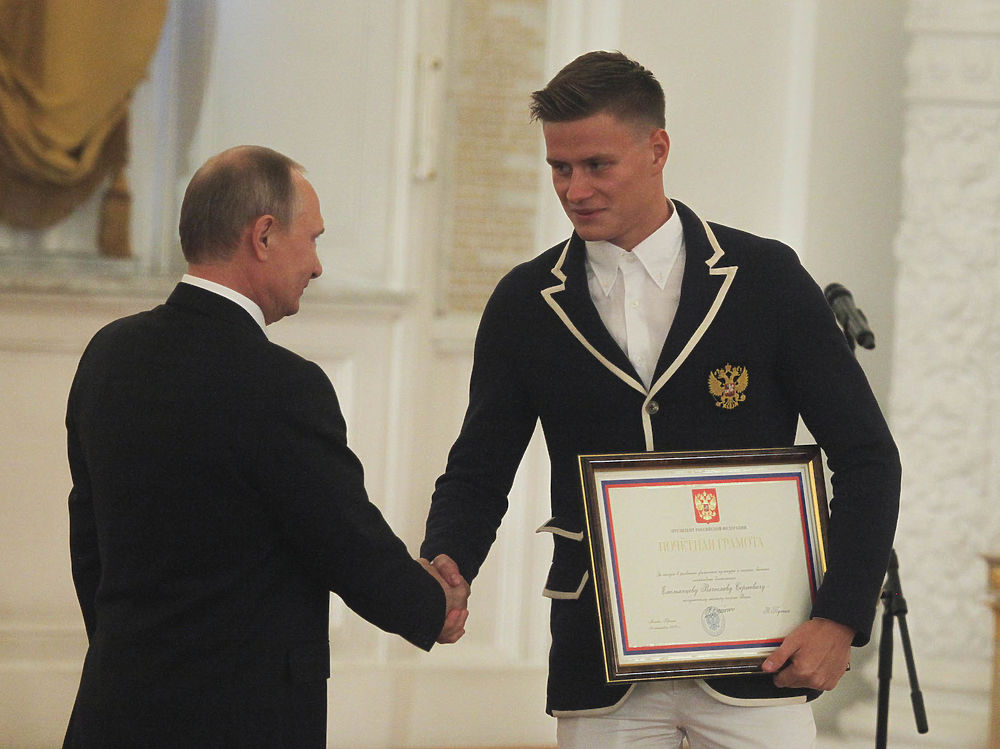 Видео церемонии награждения. Церемонии награждения паралимпийцев в Кремле. Церемония награждения спорт. Вчерашнее награждение в Кремле.