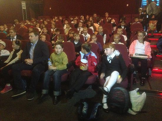 В Крыму школьников повели на православное кино вместо математики