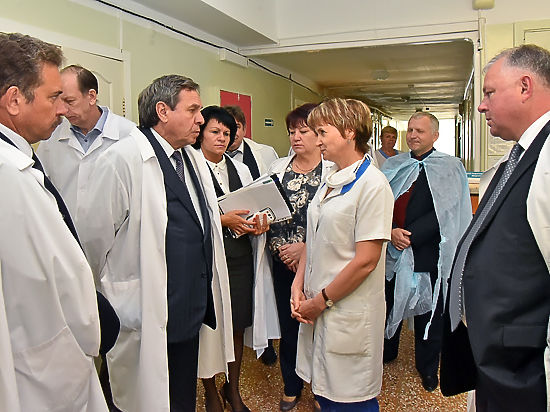 Губернатор лично ознакомился с состоянием материально-технической базы и обеспеченностью кадрами медицинских учреждений Бердска
