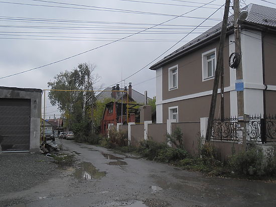 Улица Депутатская после перестрелки. Что скрывают соседи Шишова, кто ходит к казакам в гости