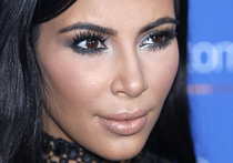 Американская телевизионная звезда Ким Кардашьян стала жертвой налетчиков в одном из парижских отелей