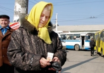 Решение правительства Иркутской области жестко ограничить число льготируемых поездок в общественном транспорте встретило протест пенсионеров и ветеранов, нарастающий с каждым днем