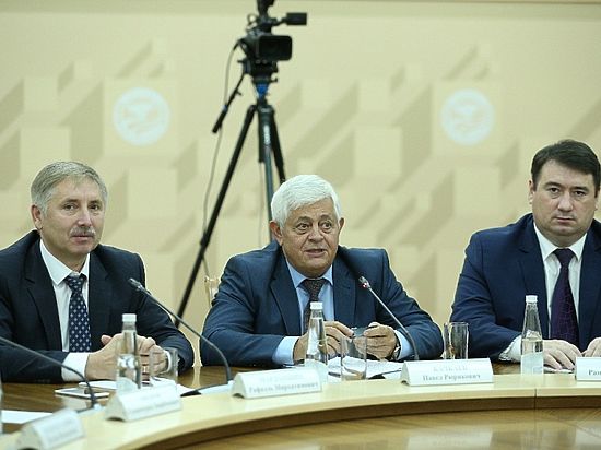 Глава Башкирии пообещал «обязательно требовать от всего депутатского корпуса активной работы»