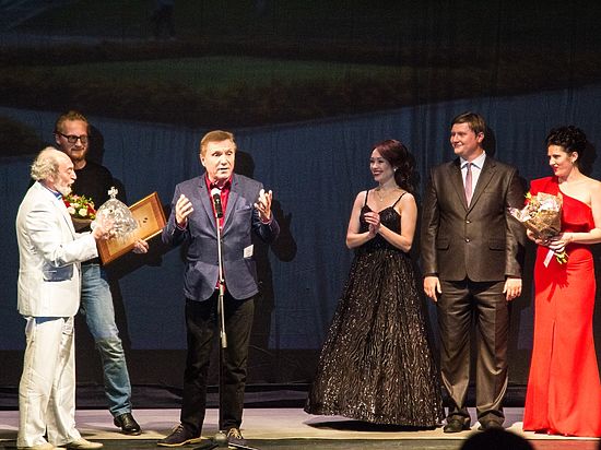 В пятницу во Владимире завершился IV Всероссийский театральный форум - Фестиваль фестивалей «У Золотых ворот». Какие спектакли были признаны лучшими?