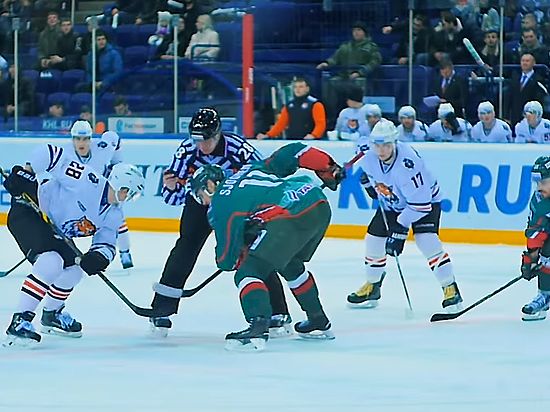 Вчера хоккеисты казанского «Ак Барса» взяли реванш у «Амура» за поражение в Хабаровске и тоже с разницей в 1 шайбу