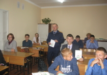 СУСК РФ по Алтайскому краю провели тесты среди школьников старших классов Барнаула, в рамках профилактической работы