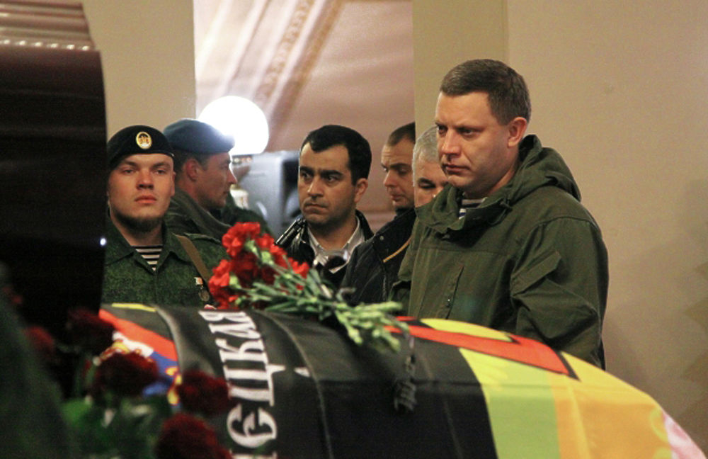 Вдова Моторолы пришла на похороны в форме российской морской пехоты