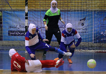 Российских блогеров взбудоражило сообщение о том, что наша женская сборная по мини-футболу на днях провела товарищеский матч в Тегеране с командой Ирана в хиджабах