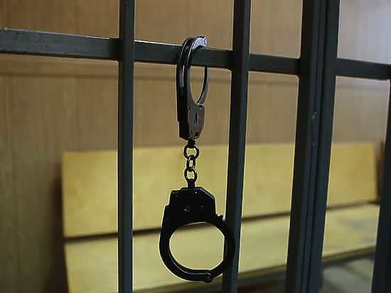 Тело девушки найти пока не удалось