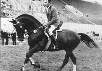 В пятницу, 28 октября, исполняется 70 лет именитому советскому спортсмену-коннику Николаю Королькову