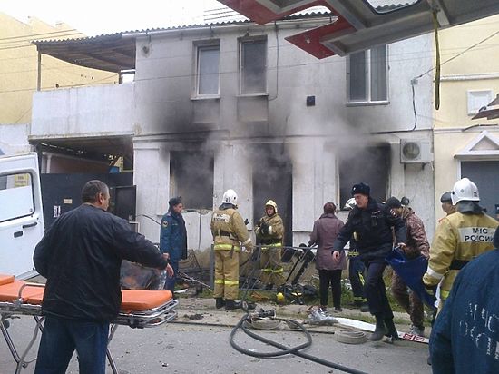 В Евпатории из-за утечки газа сгорел дом, хозяйка получила 40% ожогов тела