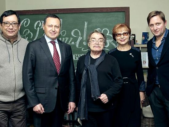 Красноярск отмечает 40-летний юбилей детской библиотеки им. Сергея Михалкова. 