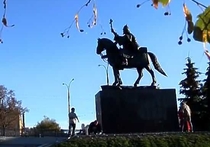 По данным опроса, который провел «Левада-Центр» , установку памятника царю Ивану Грозному в Орле поддержали 53% респондентов