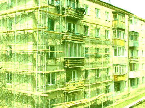 В канун нового, 2012 года Президент России Владимир Путин подписал Федеральный закон, который ввёл в Жилищный кодекс РФ систему взимания с собственников квартир взносов за капитальный ремонт домов. 