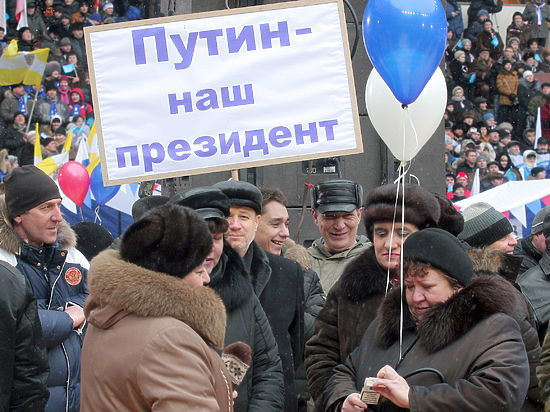 Кириенко провел встречу с политтехнологами 