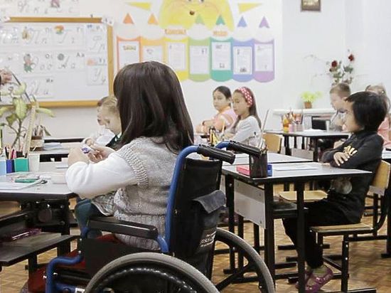 В 107 учебных заведениях региона учатся 198 ребят с ограниченными возможностями