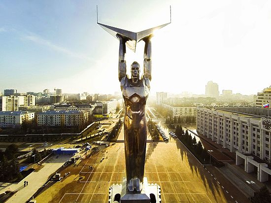 Пять фактов о памятнике куйбышевским авиастроителям, который должен знать каждый горожанин