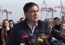 Глава Одесской области Михаил Саакашвили заявил о своей отставке, обвинив руководство Украины в обмане и причастности к коррупционным схемам
