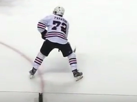 Российский нападающий в матче НХЛ подрался, отдал пас и забросил шайбу