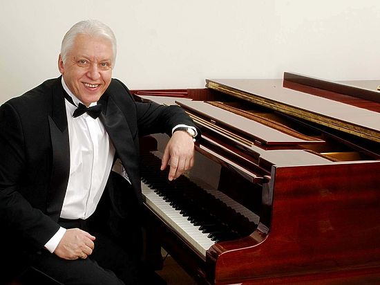 Четыре поколения поклонников маэстро Морозова