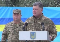 Президент Украины Петр Порошенко, выступая с речью к третьей годовщине Дня достоинства и свободы заявил, что в России демократию "замочили в сортире"