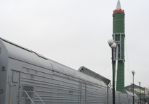 Источник «Интерфакса» в военно-промышленном комплексе сообщил об успешно проведенных две недели назад испытаниях межконтинентальной баллистической ракеты, которая будет применяться на поездах «Баргузин», предназначенных для ядерного удара по противнику