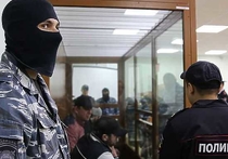 Свидетель Зарина Исоева по делу об убийстве политика Бориса Немцова, которое рассматривается в Московском окружном военном суде, заявила в среду, 23 ноября, что ей поступали угрозы