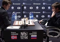 Россиянин Александр Карякин проиграл норвежцу Магнусу Карлсену десятую партию матча за мировую шахматную корону