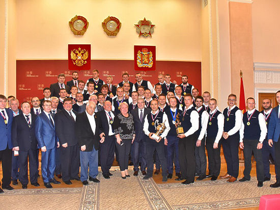 В администрации Красноярского края прошло чествование регбийного клуба «Енисей-СТМ». 