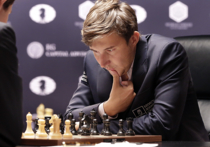 «Вы всё сами увидите», — сказал Магнус Карлсен журналистам по окончании 12-й партии, так и не определившей чемпиона мира по шахматам «в основное время»