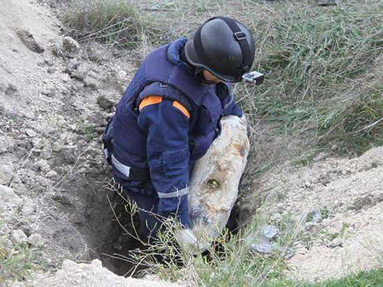 Сразу несколько взрывоопасных предметов были обнаружены в Севастополе на стройке, в лесу и неподалеку от одного из пригородных сел