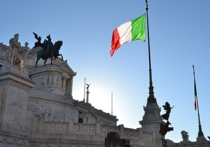 После провала на референдуме поправок в конституцию Италии, предложивший их глава правительства Маттео Ренци заявил о своем уходе в отставку