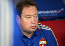 Бессменный на протяжении семи лет тренер красно-синих Леонид Слуцкий официально заявил об отставке