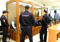 Сторона обвинения на процессе по делу об убийстве Бориса Немцова заявила о пропаже двух свидетелей и предложила защите помочь в их розыске