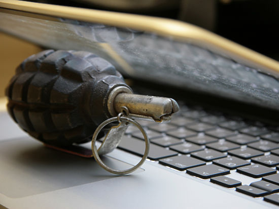 Психолог призывает предупреждать детей не только о нежелательной беременности, но и об интернет-мести