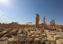 Вот разрушенный храм Баалшамина, обезглавленная статуя Льва Аллата, знаменитая на весь мир Триумфальная арка — визитная карточка Сирии, а точнее, то, что от нее осталось