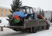 В Чернь доставили трактор «Беларусь» с комплектом навесного оборудования для уборки 35 улиц поселка