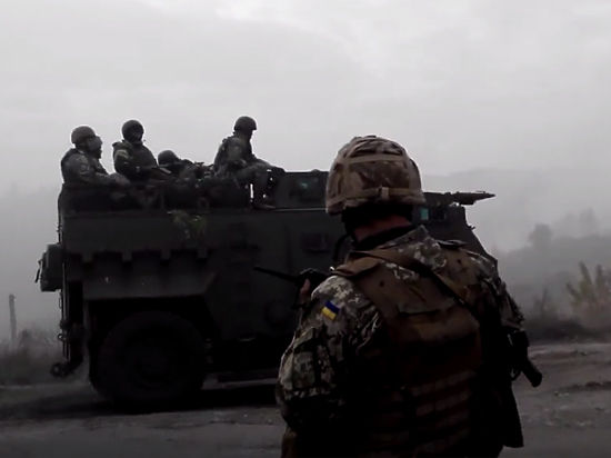 Киев начал эвакуировать мирное население из зоны боевых действий  