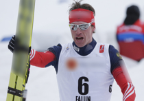 Международная федерация лыжного спорта (FIS) на своем официальном сайте уведомила о том, что шестеро спортсменов из России отстранены на неопределенный срок в связи с тем, что подозреваются в употреблении допинга