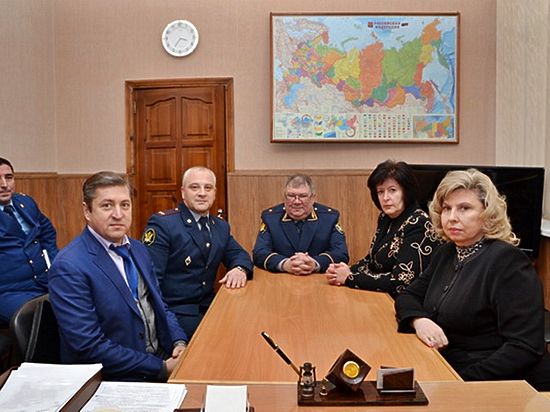 Омбудсмены России и Украины встретились в Крыму